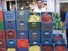 Kiraz üreticisi, fiyattan memnun kalmadı